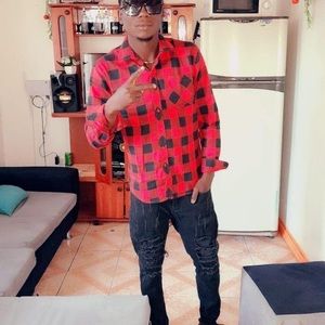 Meet your Posher, Jean guyma